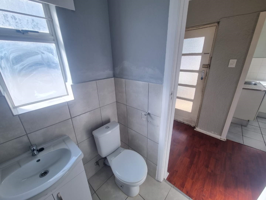 To Let 1 Bedroom Property for Rent in Camps Bay Western Cape